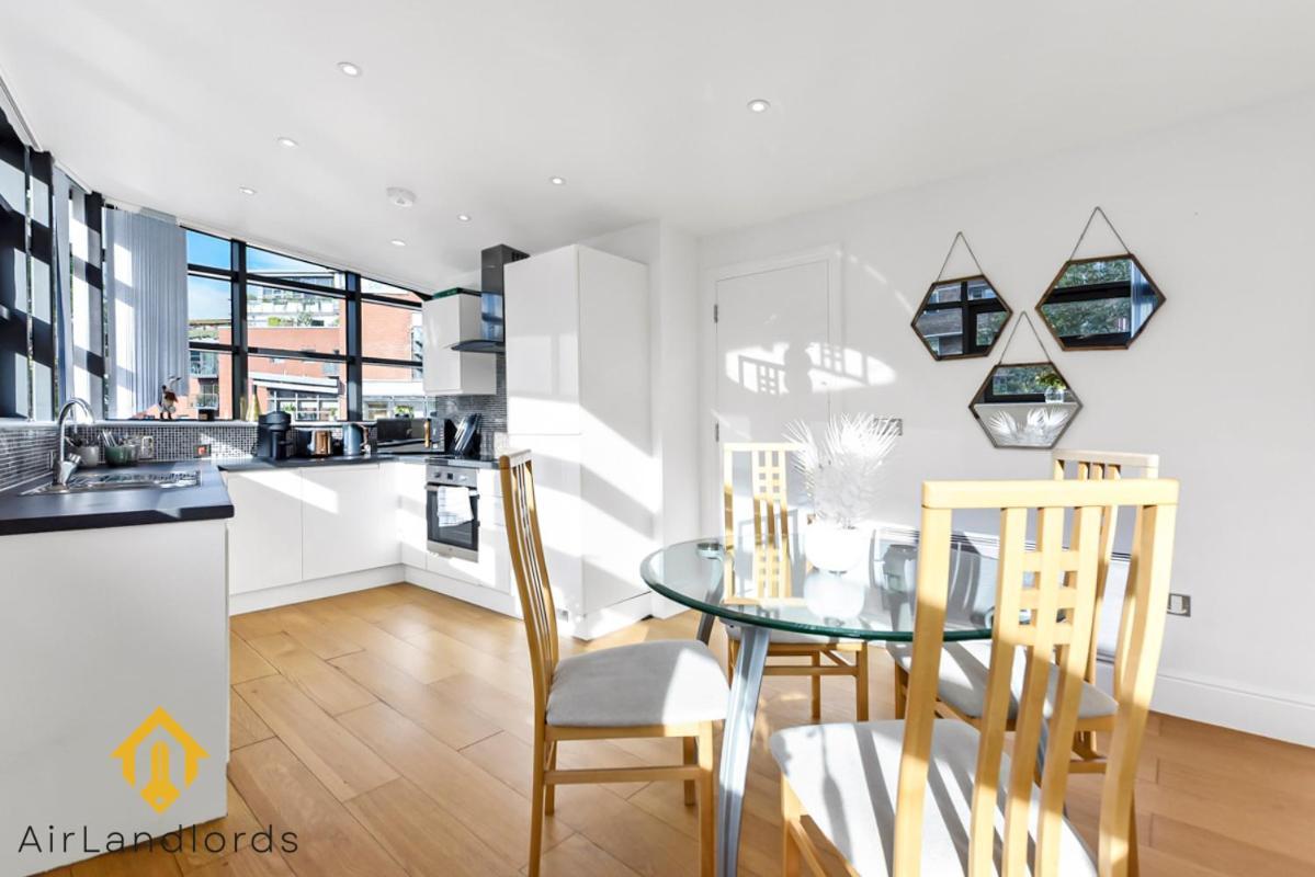Exclusive 2 Bedroom Flat Near Buckingham Palace ロンドン エクステリア 写真