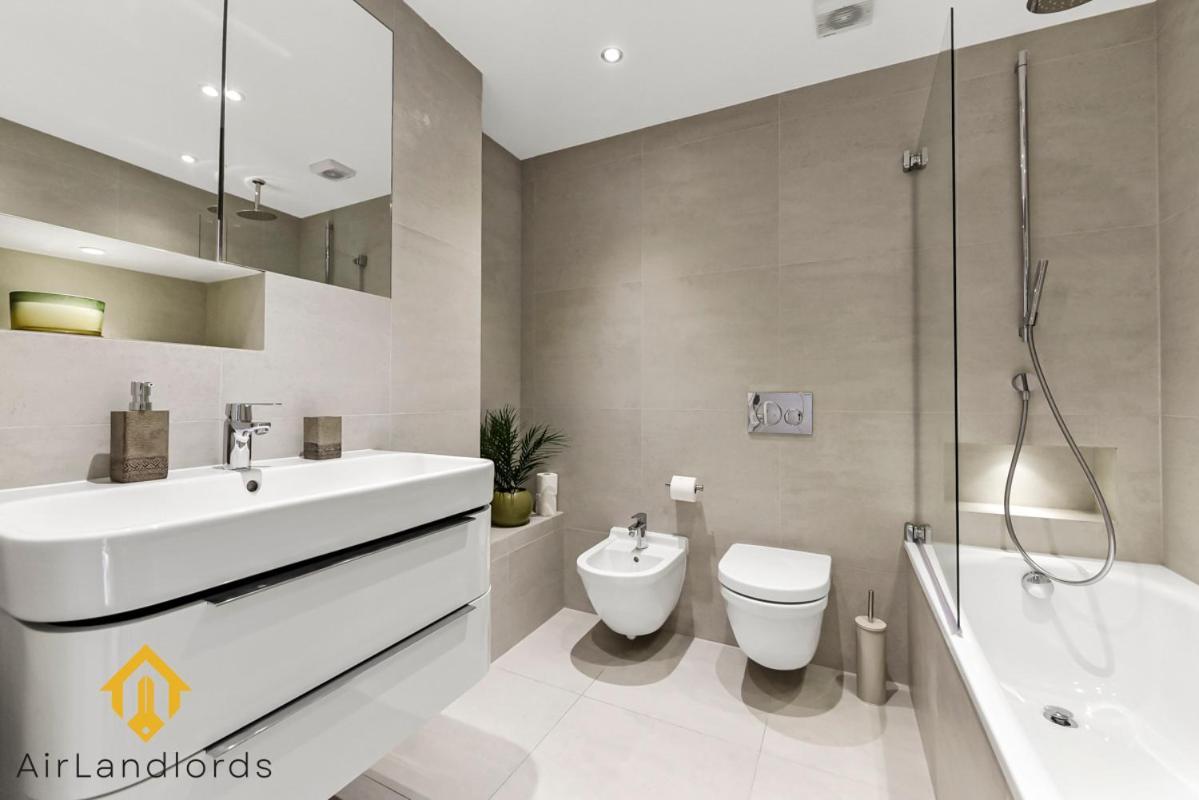 Exclusive 2 Bedroom Flat Near Buckingham Palace ロンドン エクステリア 写真